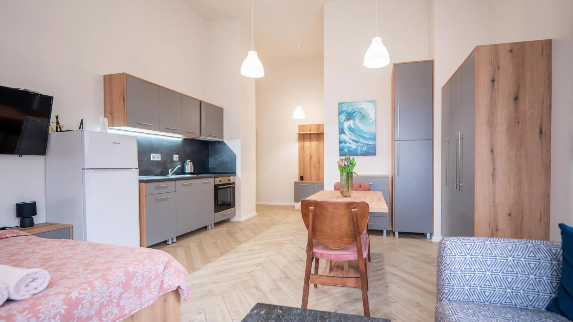 Hotel apartamentowy Wow Studios For Rent - Bul Montevideo 25A - B Sofia