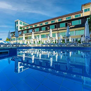 Montecito Sofia