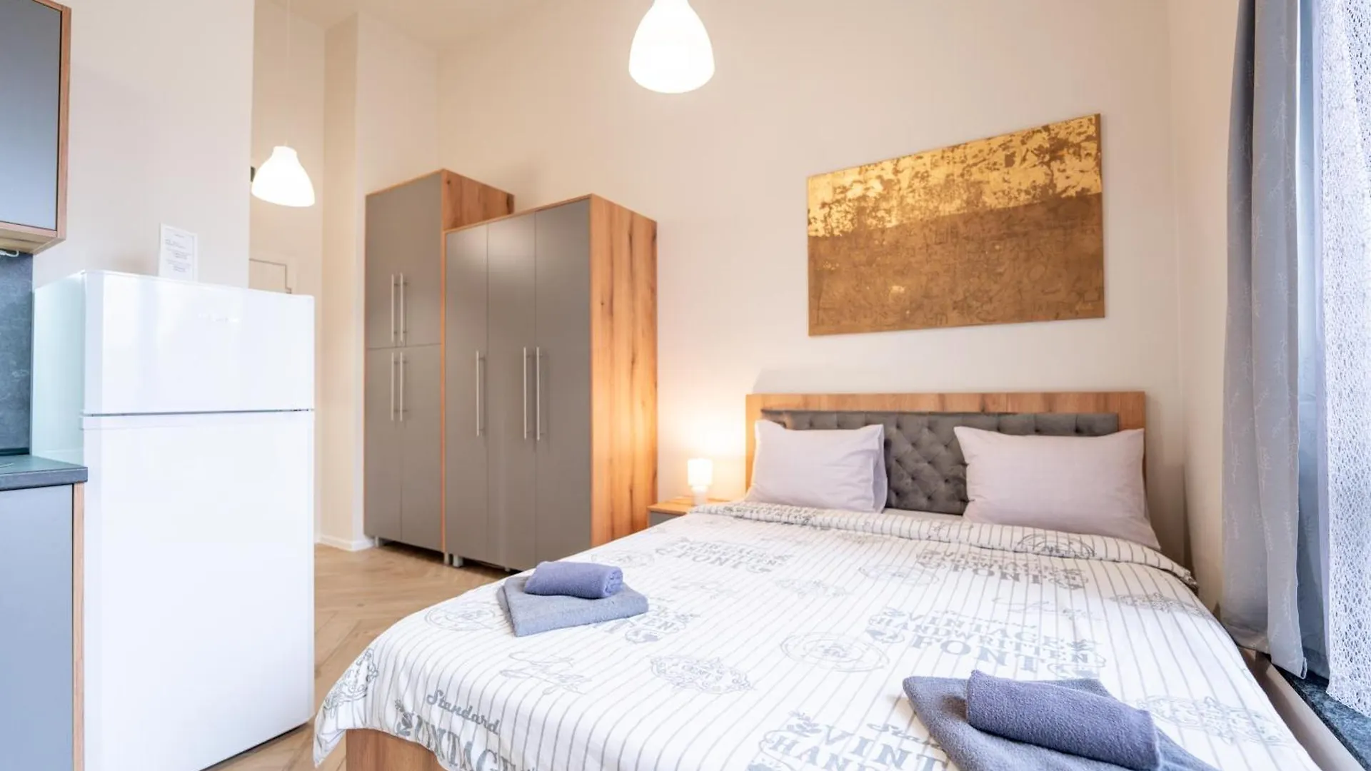 Wow Studios For Rent - Bul Montevideo 25A - B Sofia Aparthotel