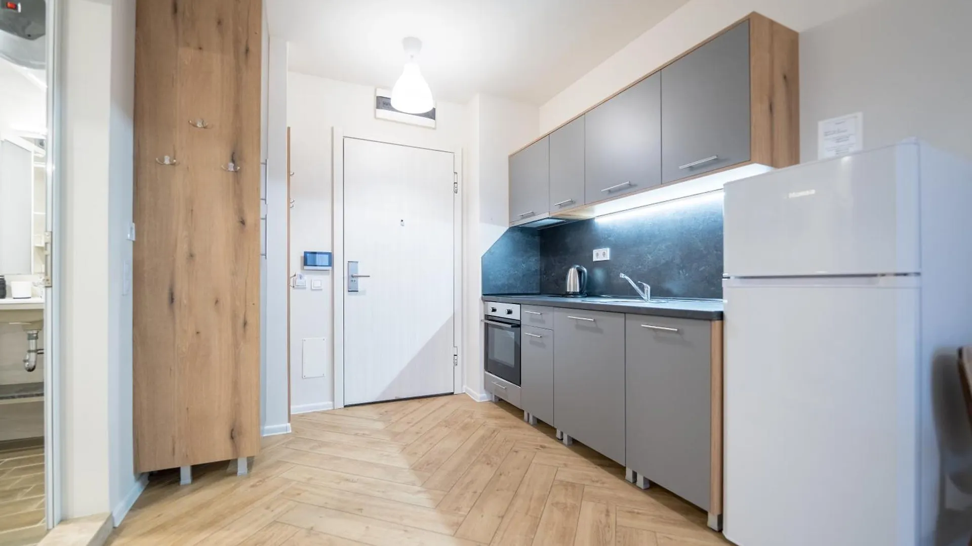 Wow Studios For Rent - Bul Montevideo 25A - B Sofia