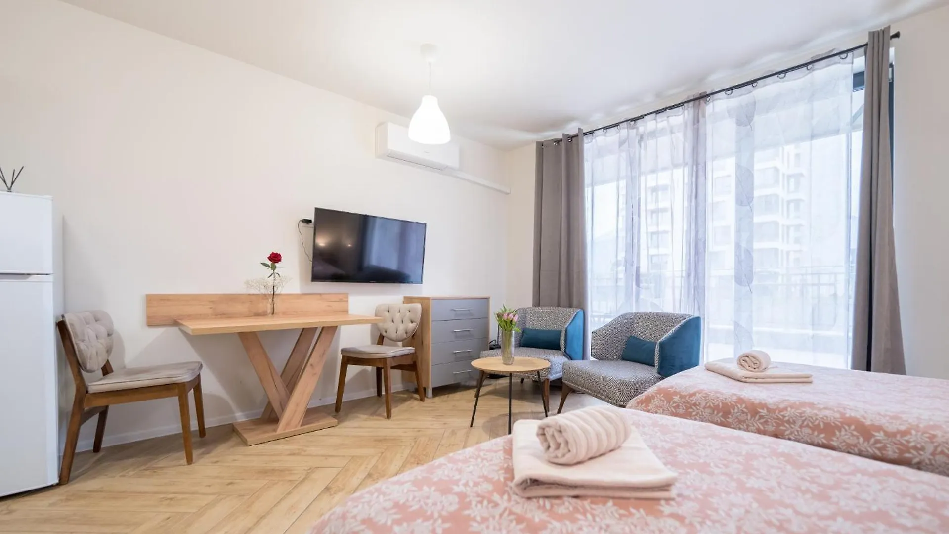 Aparthotel Wow Studios For Rent - Bul Montevideo 25A - B Sofia