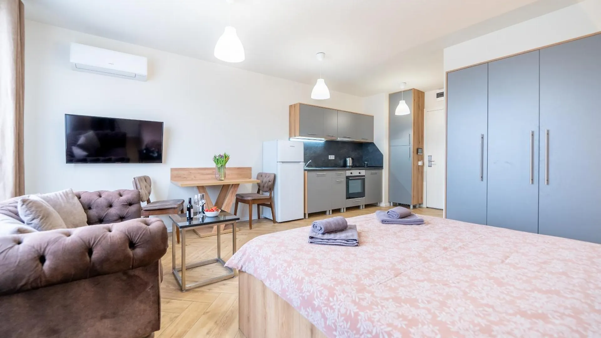 Aparthotel Wow Studios For Rent - Bul Montevideo 25A - B Sofia Bulgarien