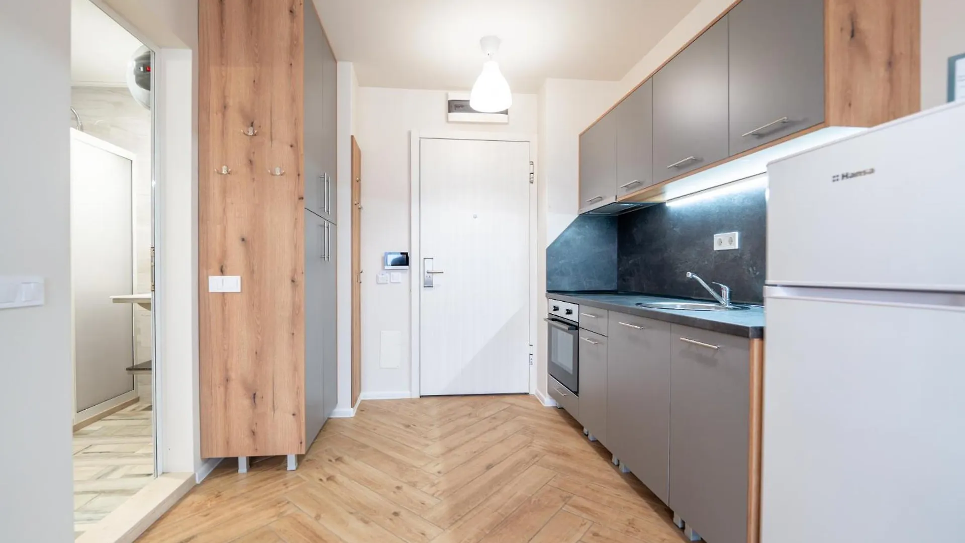 Wow Studios For Rent - Bul Montevideo 25A - B Sofia Bulgaria