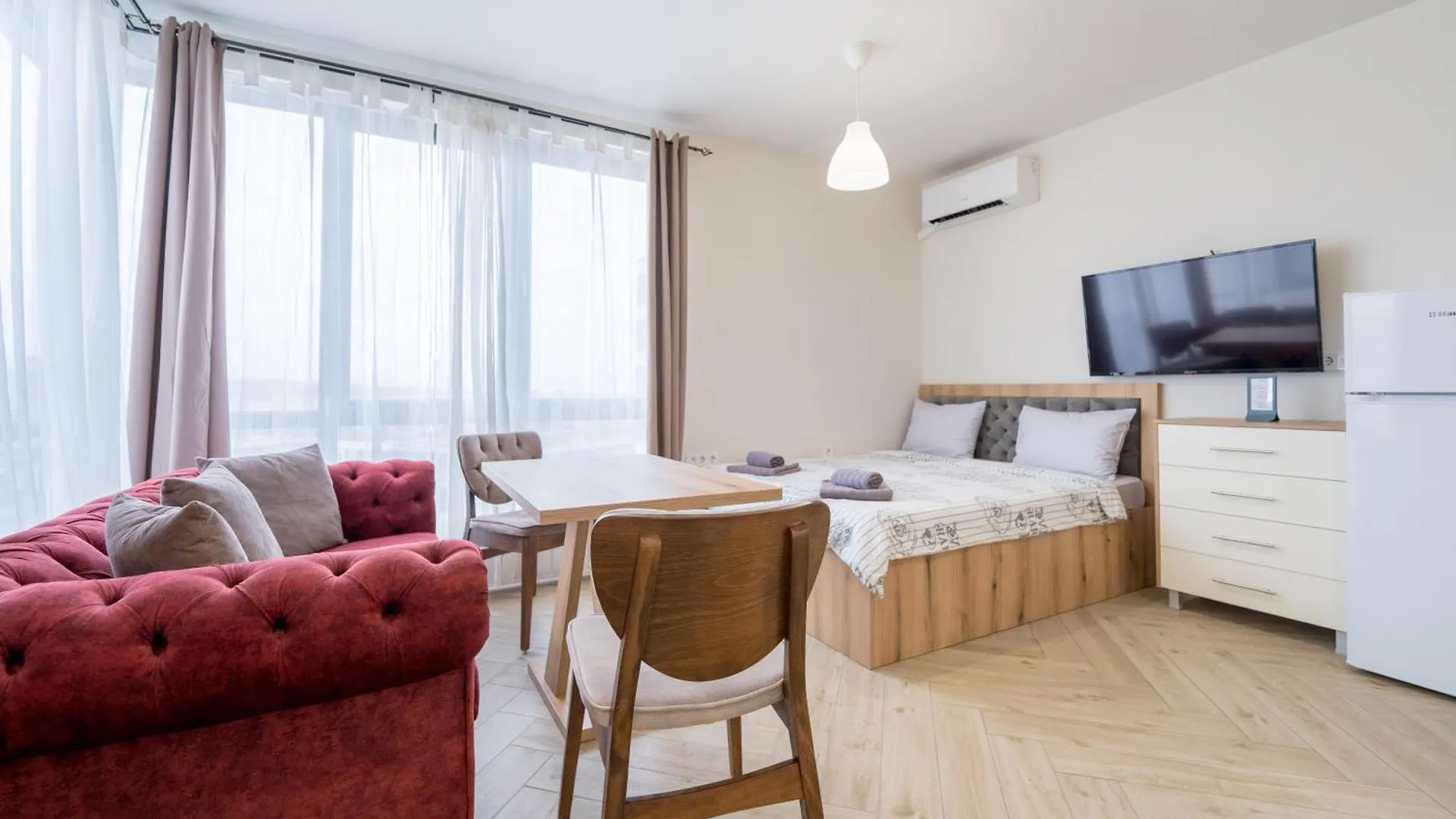 Wow Studios For Rent - Bul Montevideo 25A - B Sofia 0*,  Bulgaria