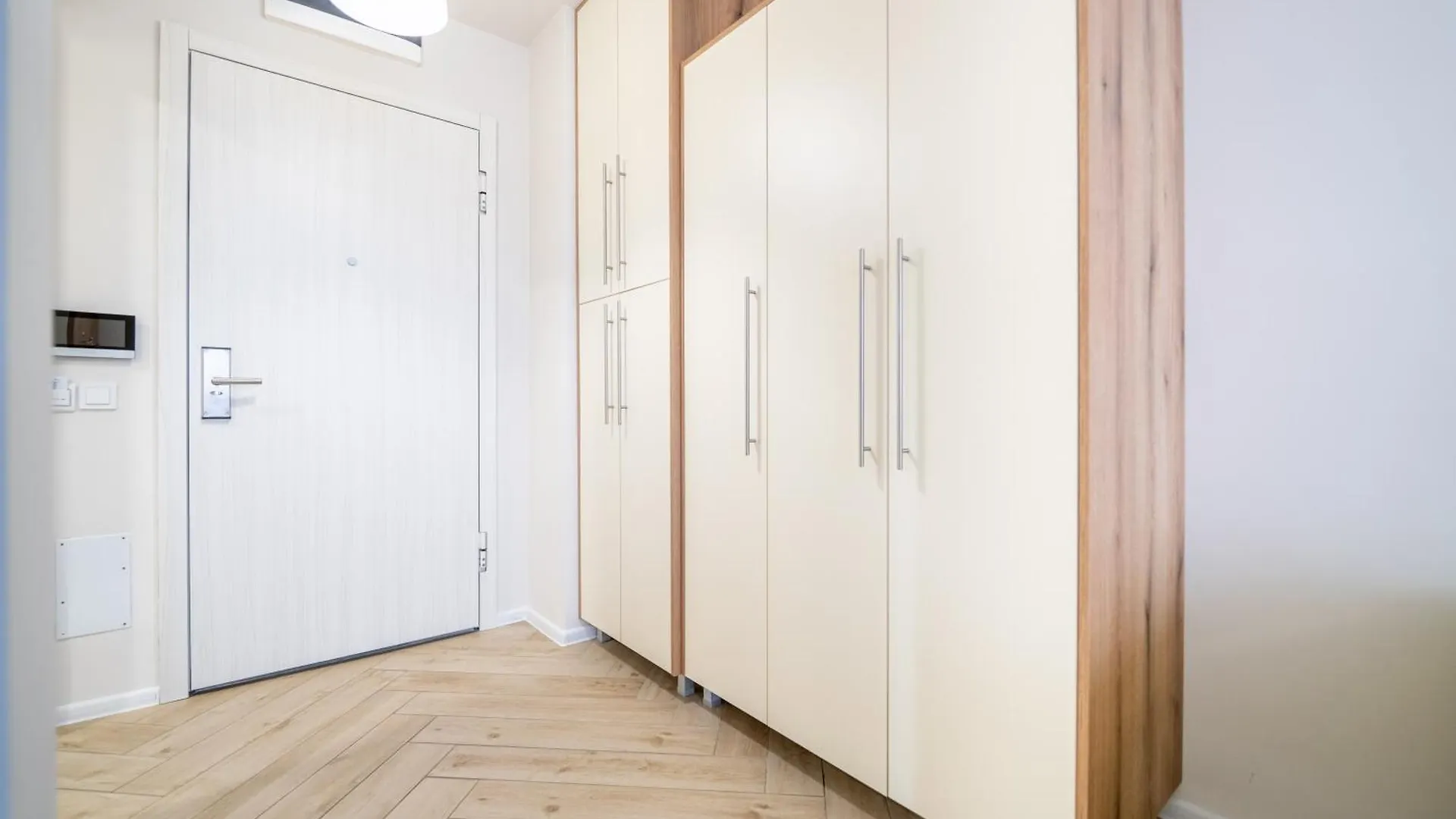 Wow Studios For Rent - Bul Montevideo 25A - B Sofia Aparthotel